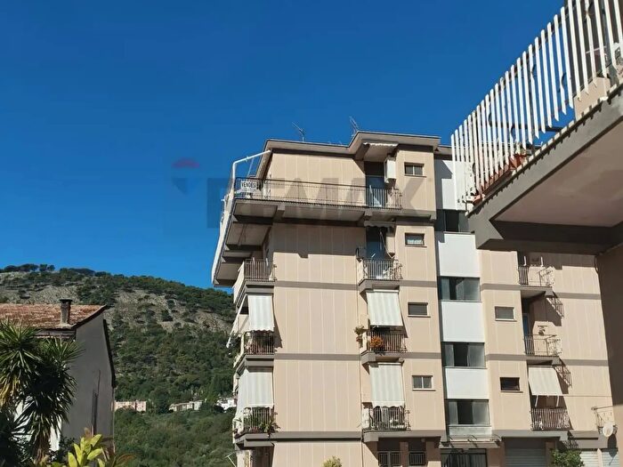 Appartamento quadrilocale in vendita in Castelforte