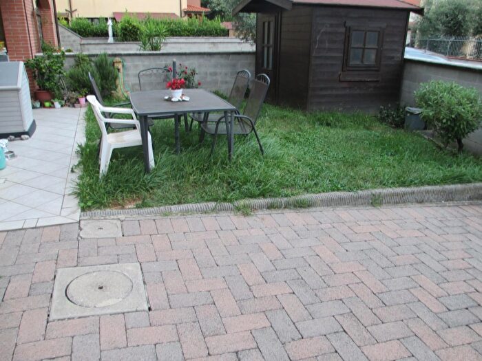 Appartamento trilocale in vendita in Cascina