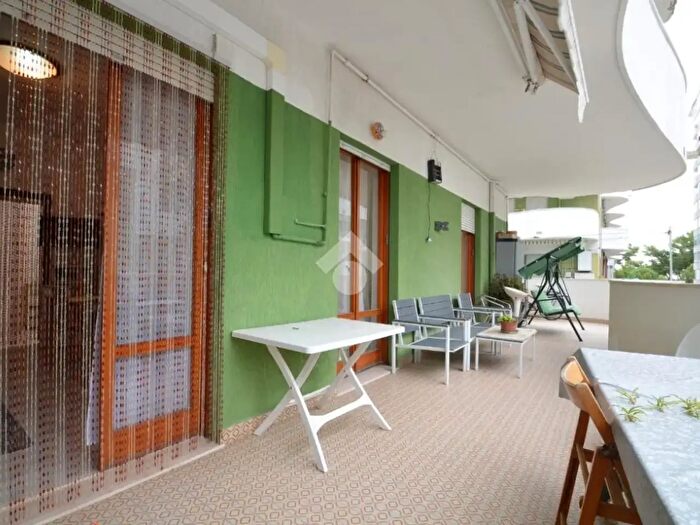 Appartamento trilocale in vendita in Via Lago di Bomba, Montesilvano