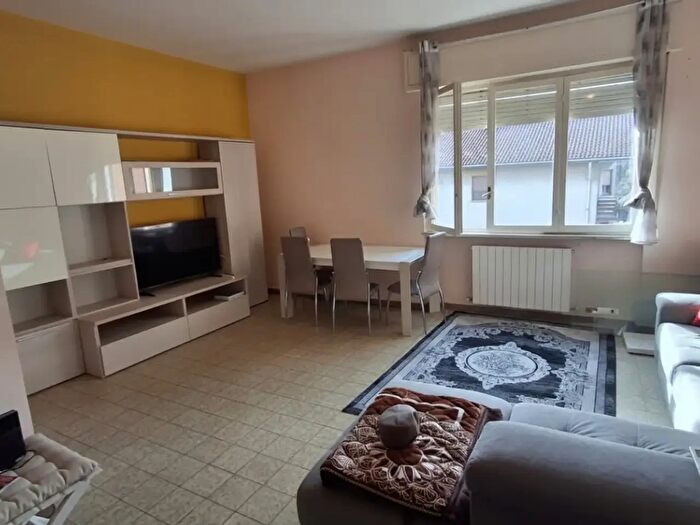 Appartamento trilocale in vendita in Via Puccini, Turbigo