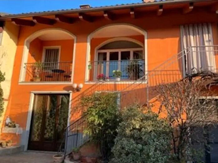 Casa quadrilocale in vendita in Romentino