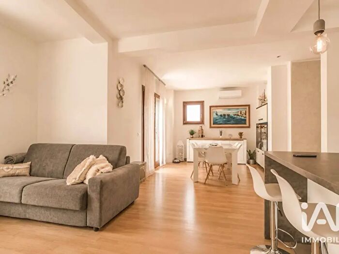Appartamento con 7 locali in vendita in Via Indro Montanelli, Villanova D'Albenga
