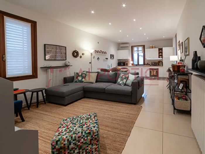 Appartamento quadrilocale in vendita in Via Oreste da Molin, Piove Di Sacco