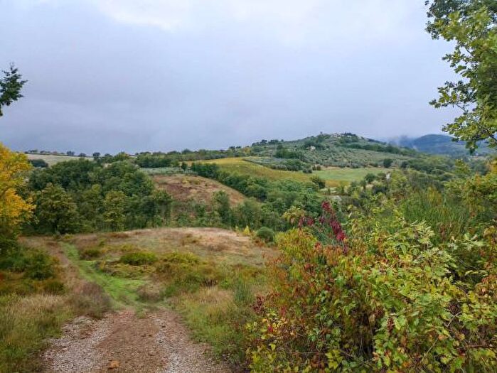Casa con 6 locali in vendita in Collazzone