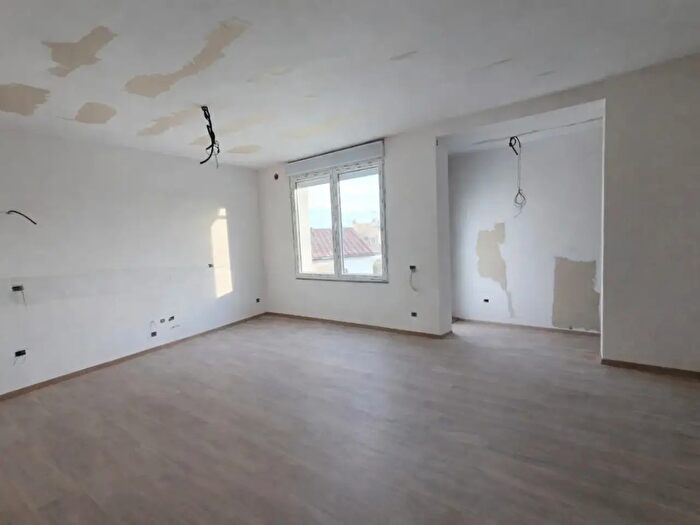 Appartamento con 5 locali in affitto in Via S Alessio, Pistoia