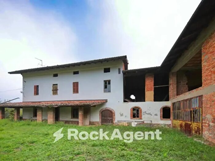 Casa con 5 locali in vendita in Via Case Sparse, Maranzana