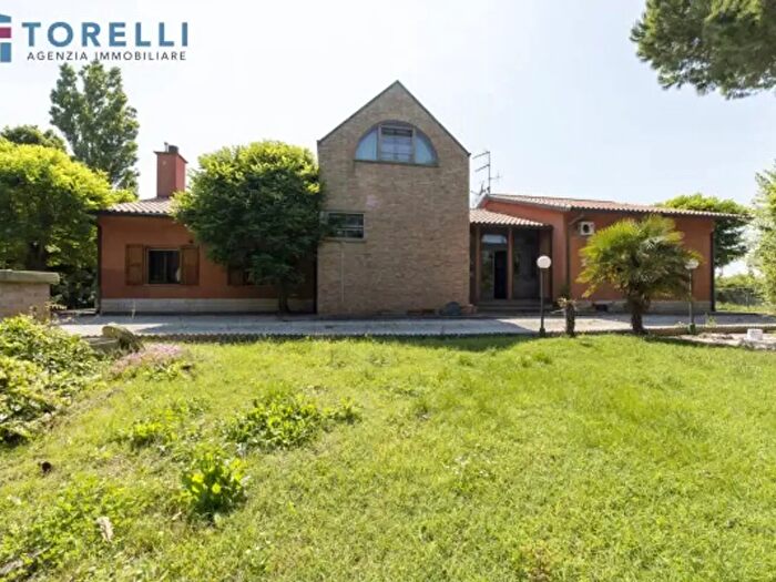 Casa con 6 locali in vendita in Via Romea Nord B, Cervia