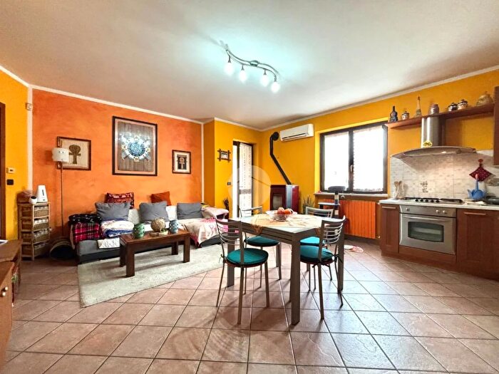 Appartamento trilocale in vendita in Anna Frank, Castagnole Piemonte