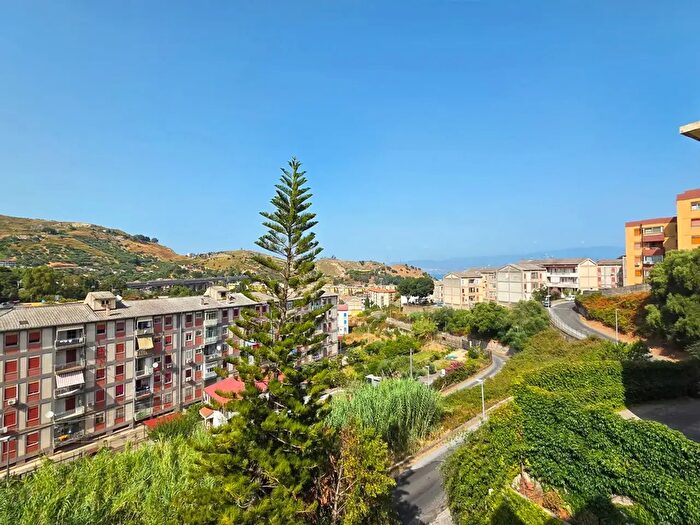 Appartamento quadrilocale in vendita in San Giovannello, Messina