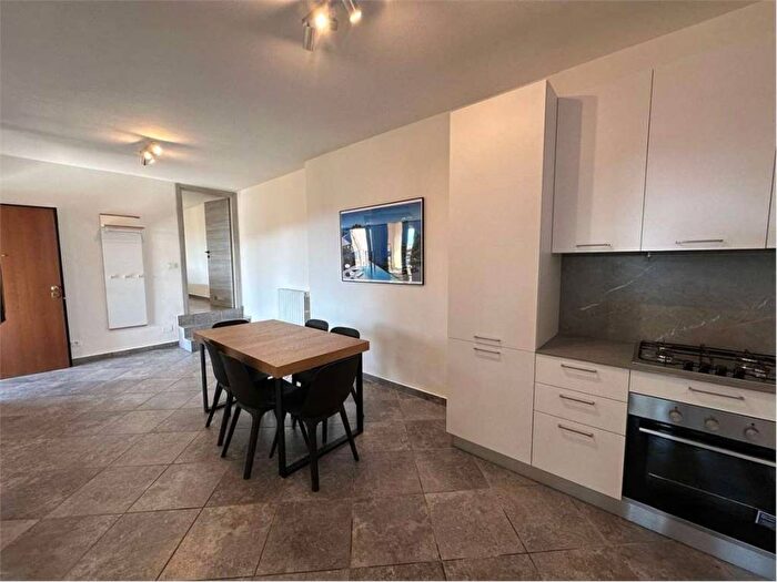 Appartamento bilocale in affitto in Via Filippo Beltrami, Centro, Sesto Calende