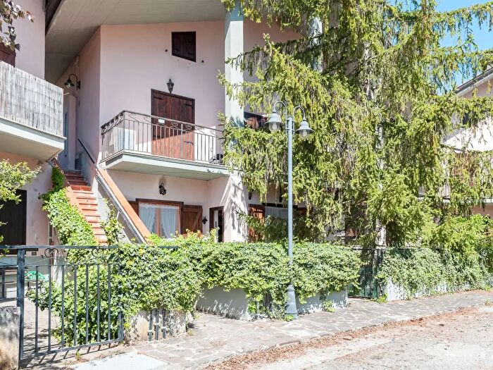 Appartamento trilocale in vendita in Via della Croce, Castel Di Sangro