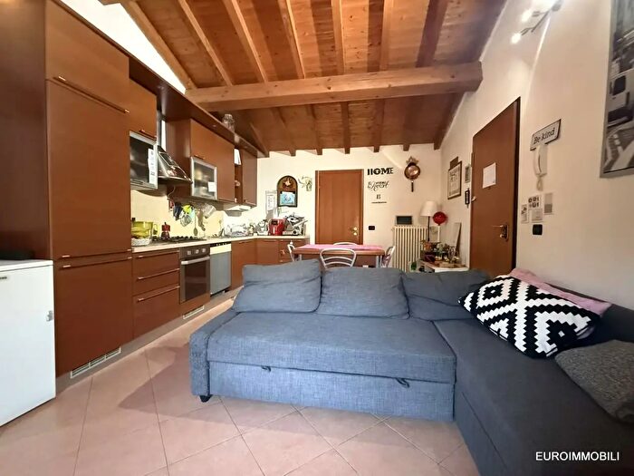 Appartamento trilocale in vendita in Via Val Termina, Traversetolo