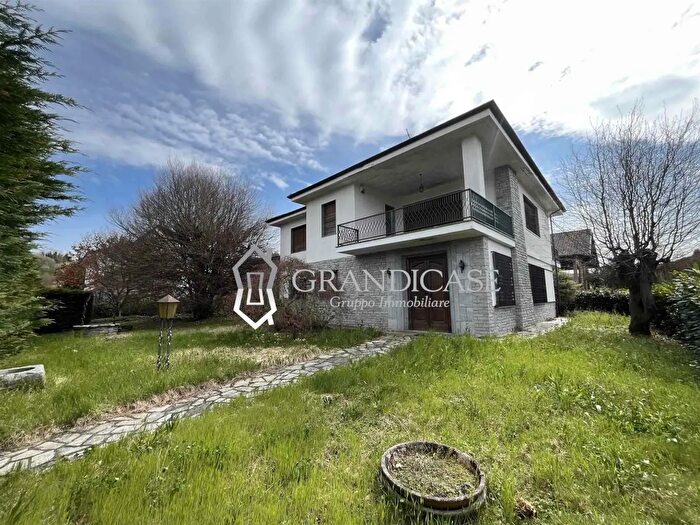 Casa con 10 locali in vendita in Via Conte Antonio Gioppi, Casalborgone