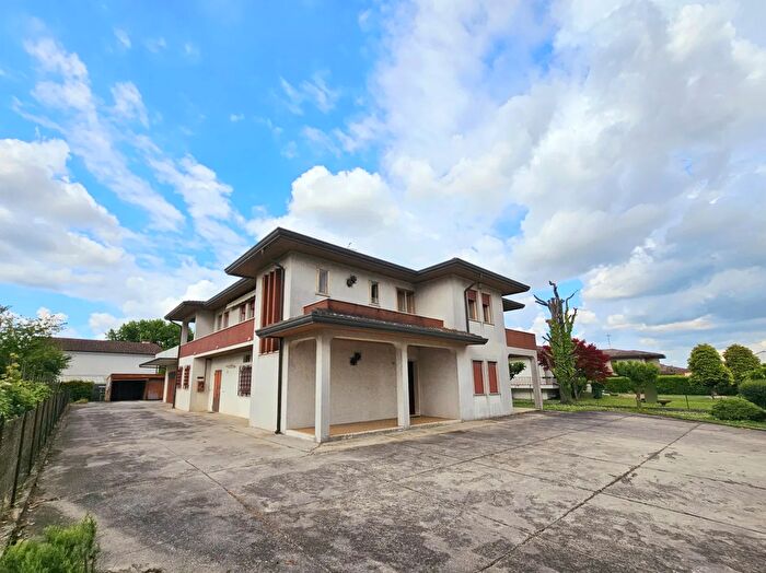 Casa con 5 locali in vendita in Via Palazzi, Ponso