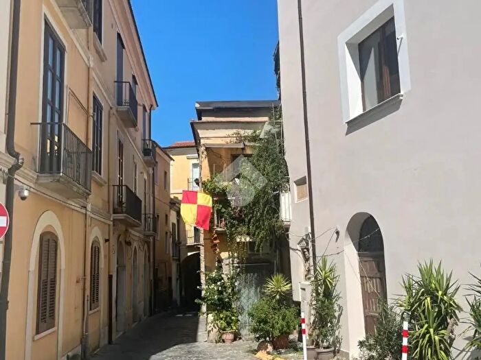 Appartamento trilocale in vendita in Via Annunziata, Benevento