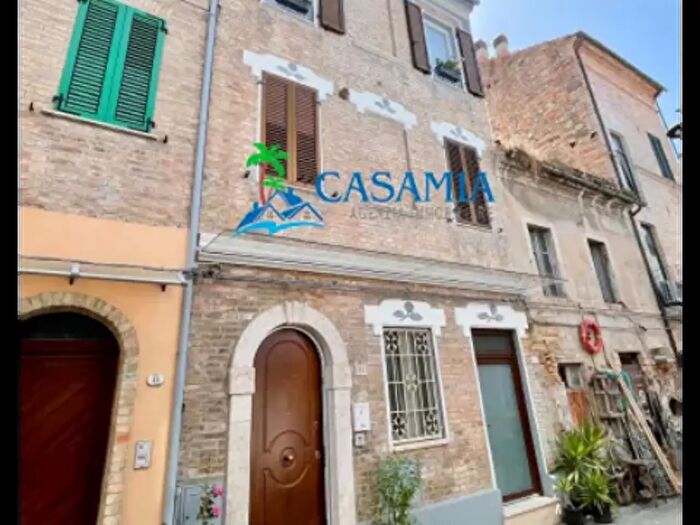 Casa con 6 locali in vendita in Via Volturno, San Benedetto Del Tronto