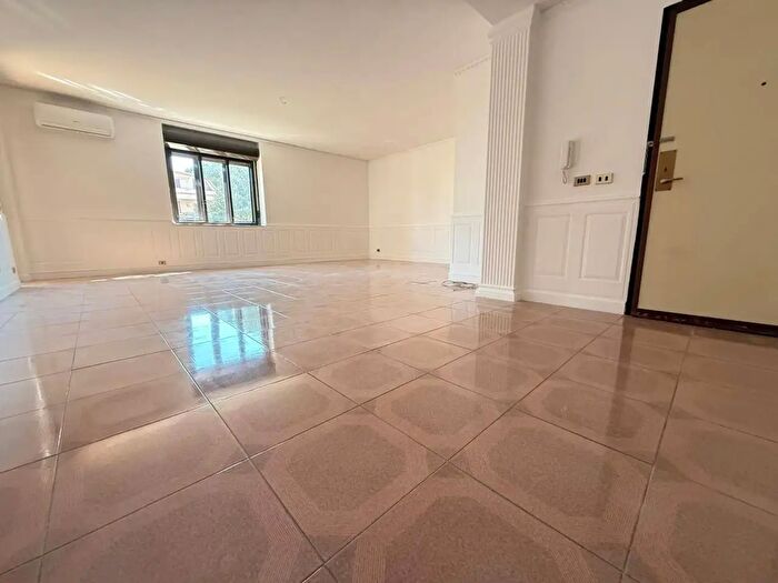 Appartamento quadrilocale in affitto in Via Pier Paolo Pasolini, Caserta