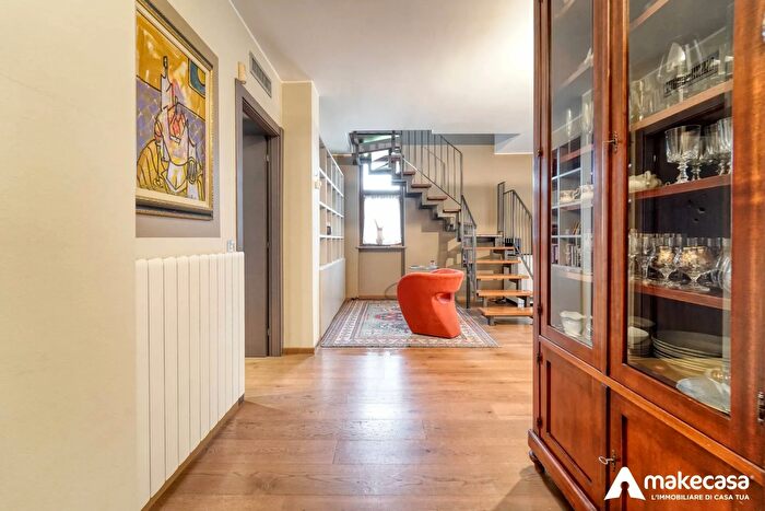 Case in Vendita e in Affitto - 2