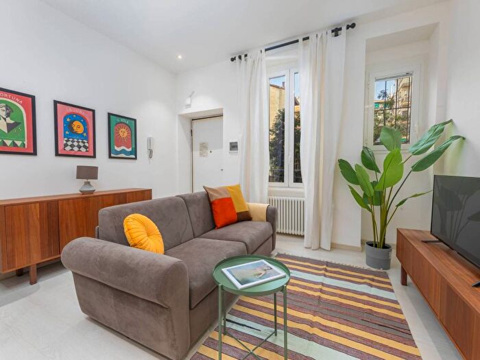 Appartamento bilocale in vendita in Via Francesco Londonio, Paolo Sarpi, Milano