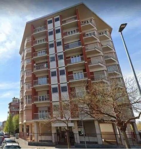 Appartamento trilocale in vendita in Piazza Ghirlandaio, Torino