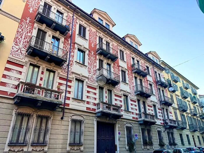 Appartamento quadrilocale in vendita in Via Cesare Lombroso, Torino