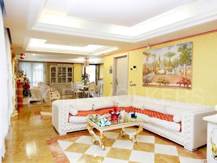 Appartamento con 6 locali in vendita in Via Gerolamo Citterio, Santo Stefano Ticino