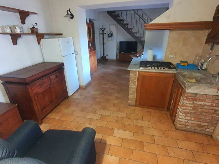 Casa con 6 locali in affitto in Olmo Santa Caterina Falcinello, Sarzana