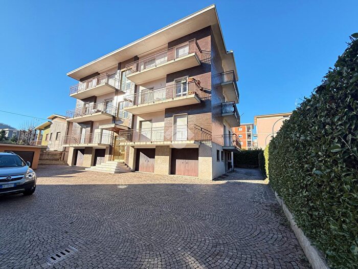 Appartamento trilocale in vendita in Via XXVI Aprile, Cisano Bergamasco