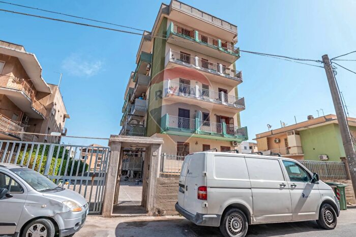 Appartamento con 5 locali in vendita in Via Europa, Siracusa