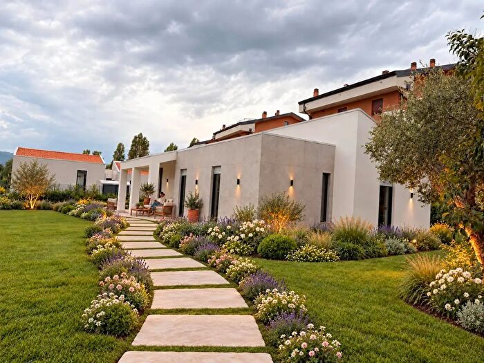 Casa con 5 locali in vendita in Sarzana
