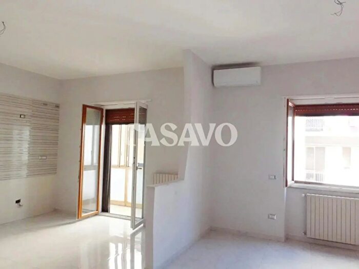 Appartamento trilocale in vendita in Via Aurelio Nicolodi, Salerno