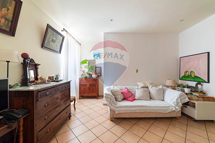 Casa trilocale in affitto in Jesi