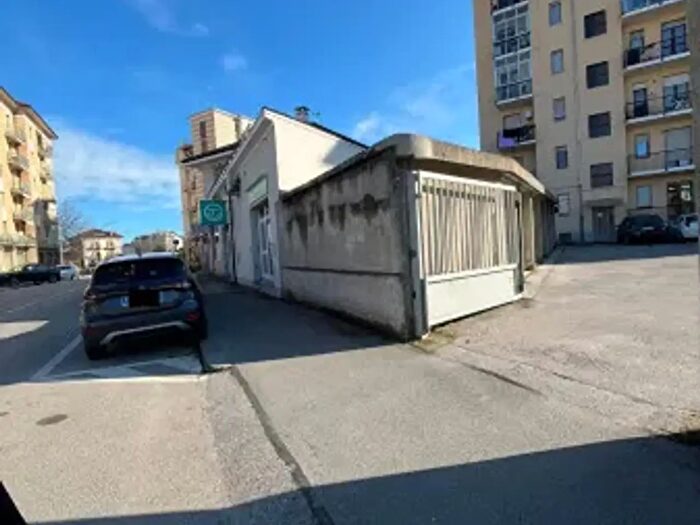 Appartamento trilocale in affitto in Vicolo del Corso, Saluzzo