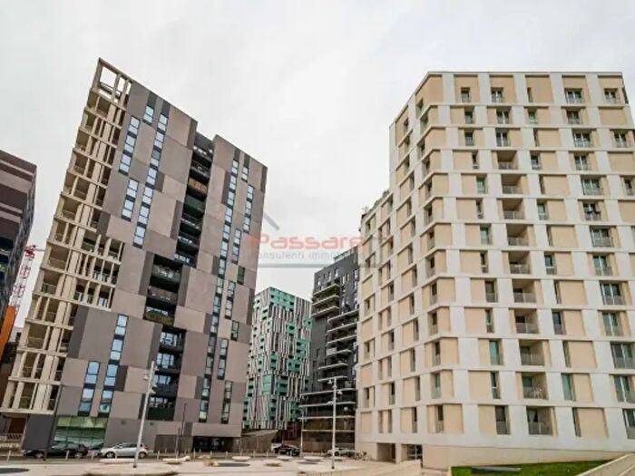 Appartamento quadrilocale in vendita in Via Pier Paolo Pasolini, Milano