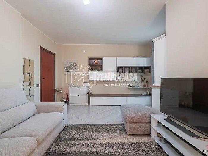 Appartamento con 5 locali in vendita in Via Ravegnana, Forli