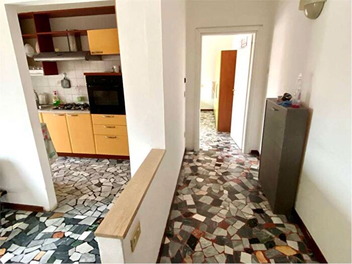 Appartamento trilocale in affitto in Viale Crispi, Santa Bertilla Mercato Nuovo, Vicenza