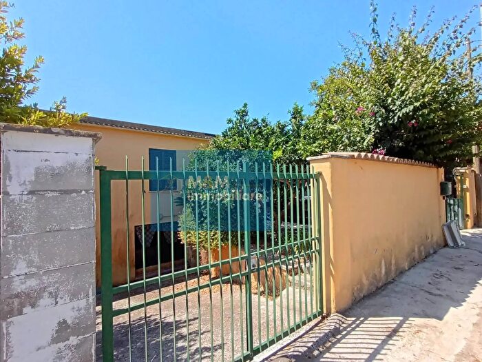 Casa quadrilocale in vendita in Via Posta, Nettuno