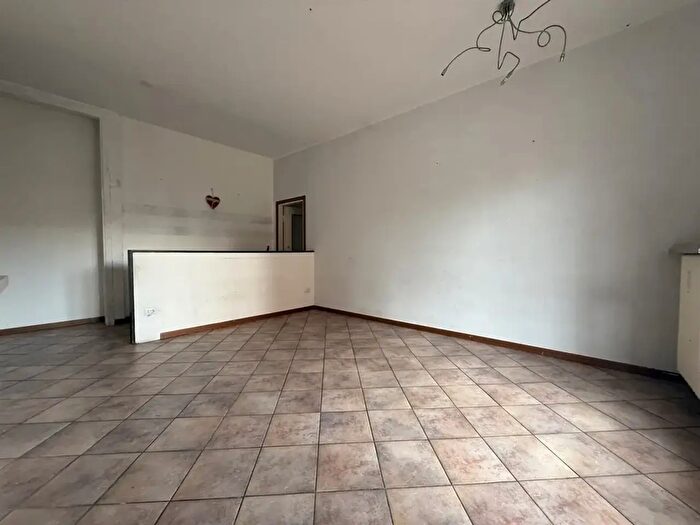 Appartamento trilocale in vendita in Via San Martino, Vittuone