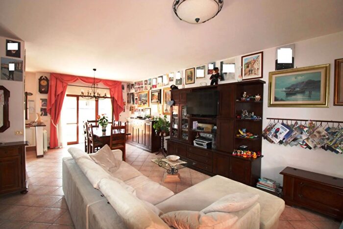 Appartamento con 6 locali in vendita in Via Giuseppe di Vittorio Montegranaro, Montegranaro