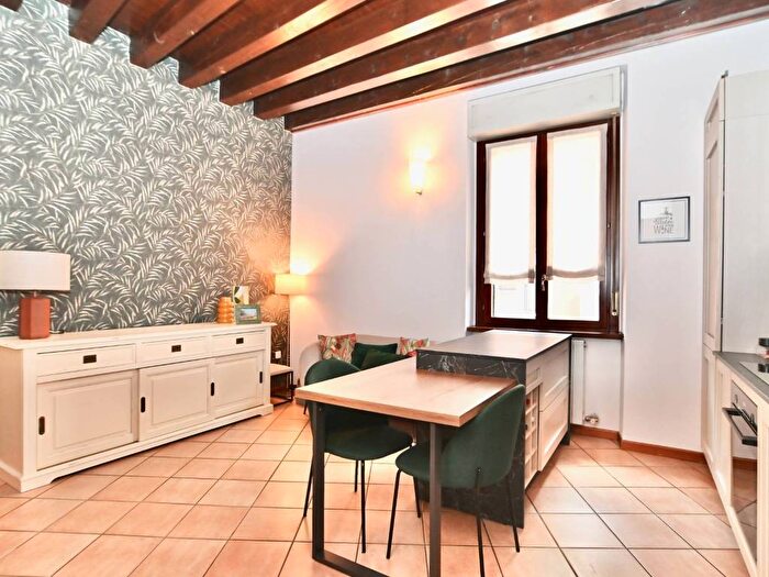 Appartamento bilocale in affitto in Via Madonna, Centro, Rho