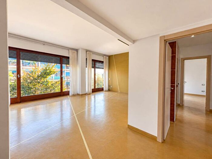 Appartamento trilocale in affitto in Viale Coni Zugna, Solari, Milano