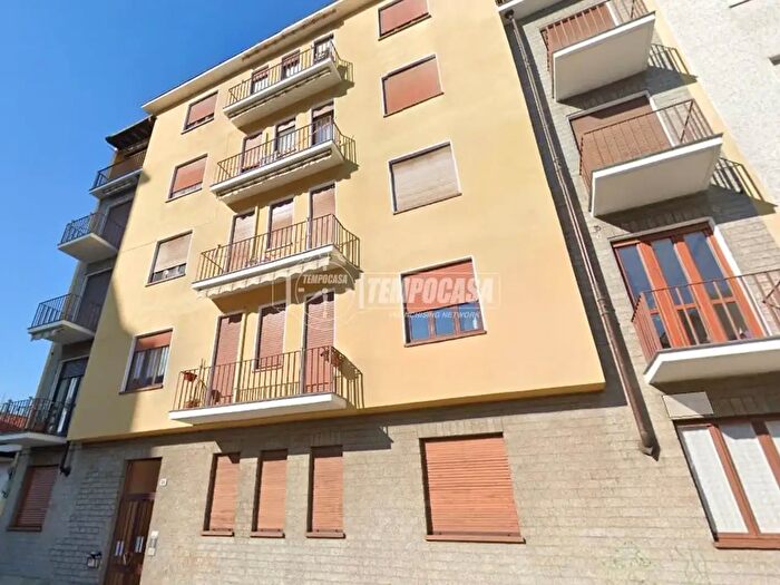 Appartamento trilocale in vendita in Via Luca della Robbia, Torino