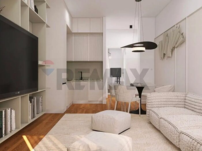 Appartamento trilocale in vendita in Via Val Caffaro, Milano