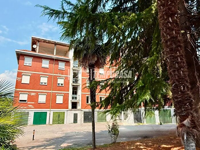 Appartamento trilocale in vendita in Via Repubblica a, Verbania