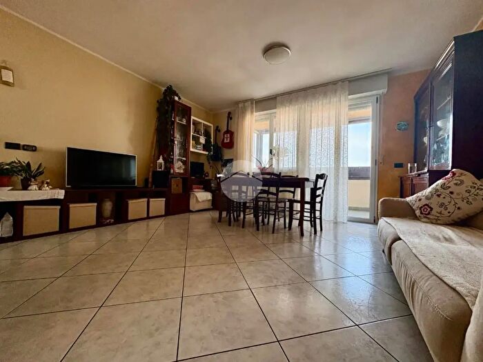 Appartamento quadrilocale in vendita in Via Nevio Matteini, Rimini