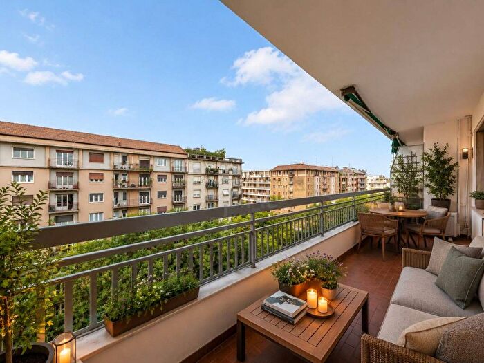 Appartamento trilocale in affitto in Via George Washington, Washington, Milano
