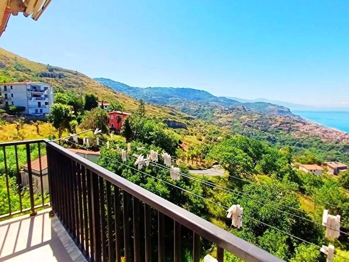 Appartamento con 5 locali in vendita in Località Santa Lucia, Cetraro