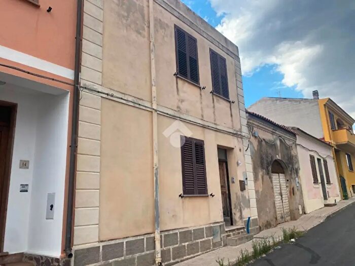 Casa quadrilocale in vendita in Via Canelles, Usini
