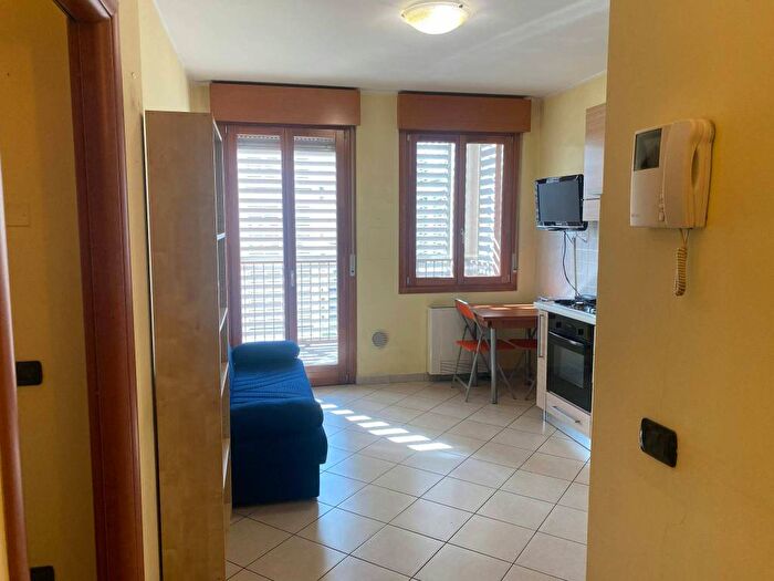 Appartamento monolocale in affitto in Via Monte Rosa, Centro, Rozzano