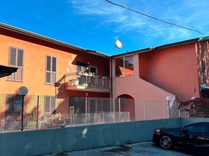 Appartamento trilocale in vendita in Via Polverigi, Offagna